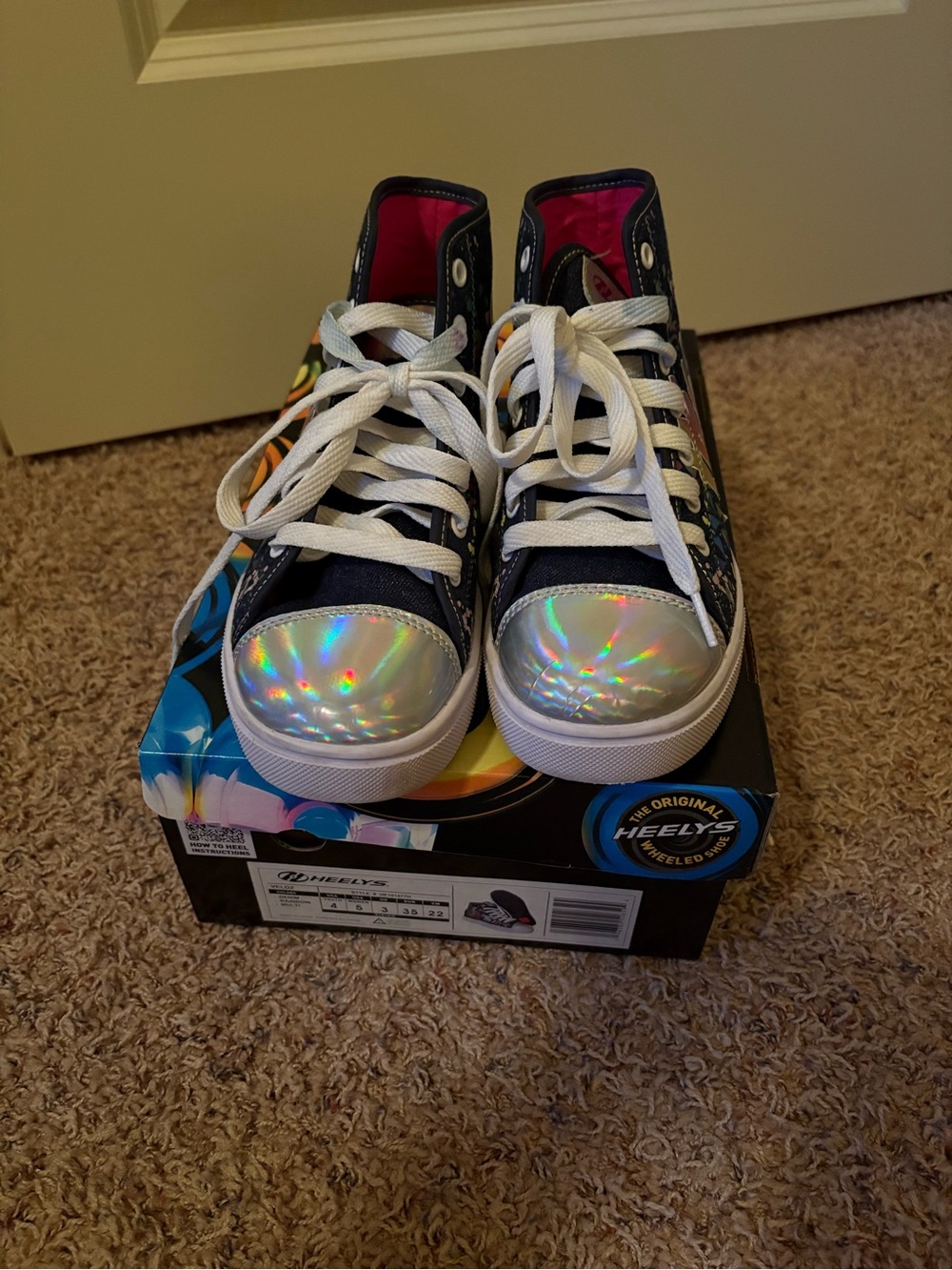 Heelys Girls' High-Top Sneakers in Navy with Rainbow Accents - Picture 5 of 7